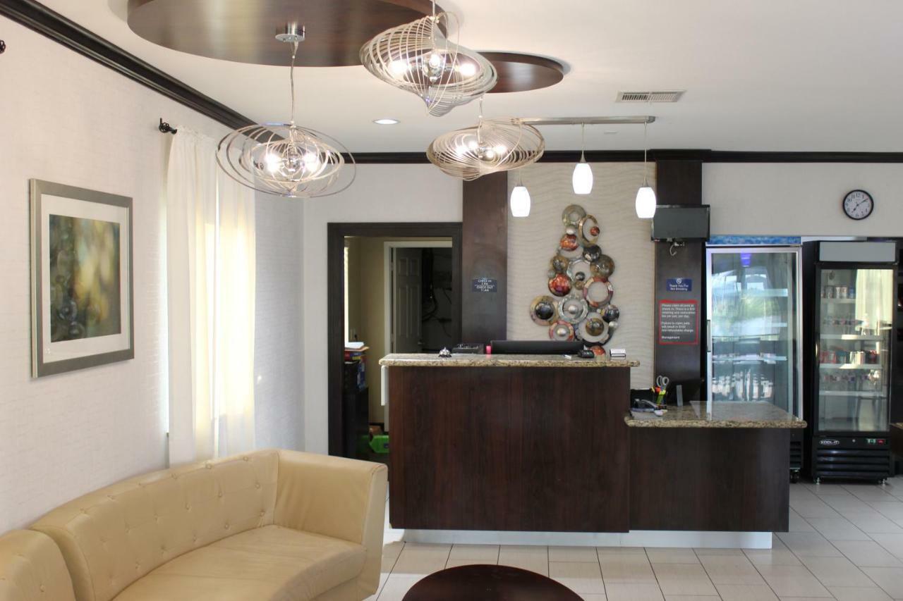 Horizon Inn&Suites Pearsall Esterno foto